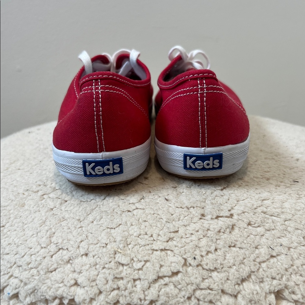 Keds Red Canvas Low-Top Sneakers with White Laces size 9.5. - Picture 6 of 9